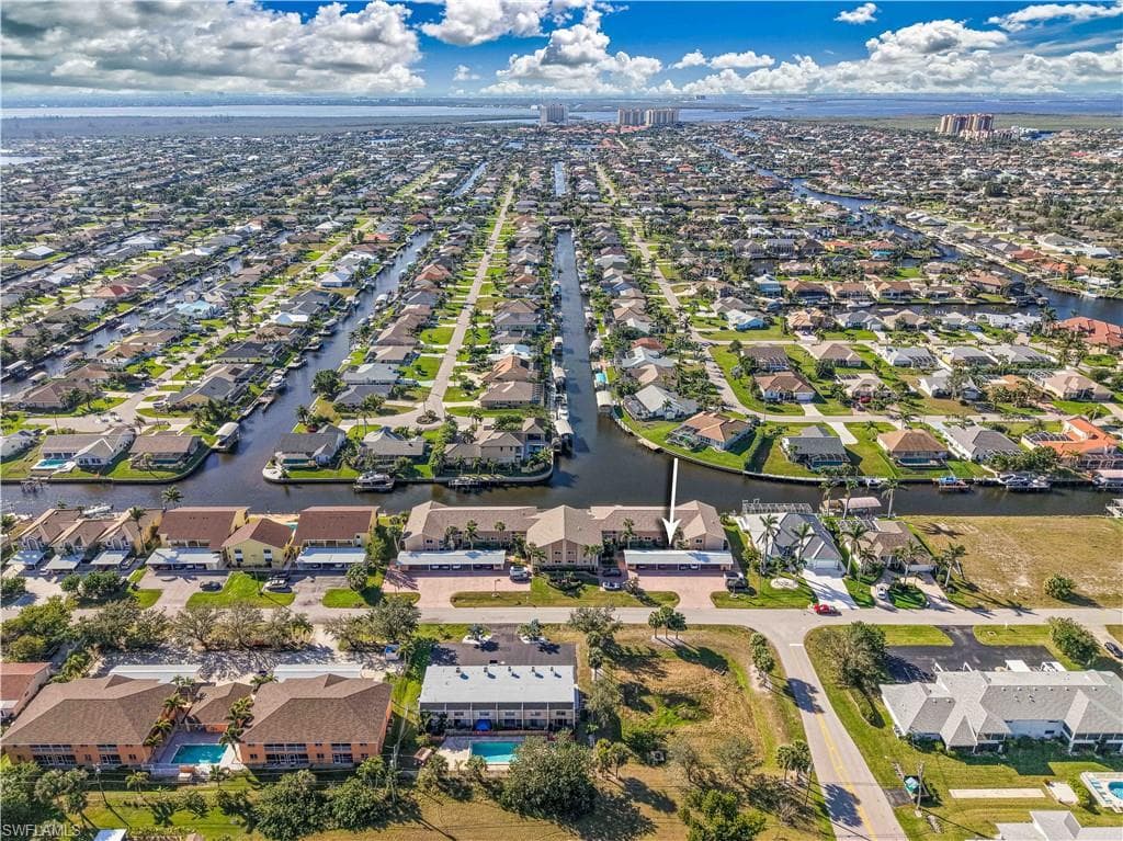 1124 SW 48th TER 107 CAPE CORAL, FL 33914