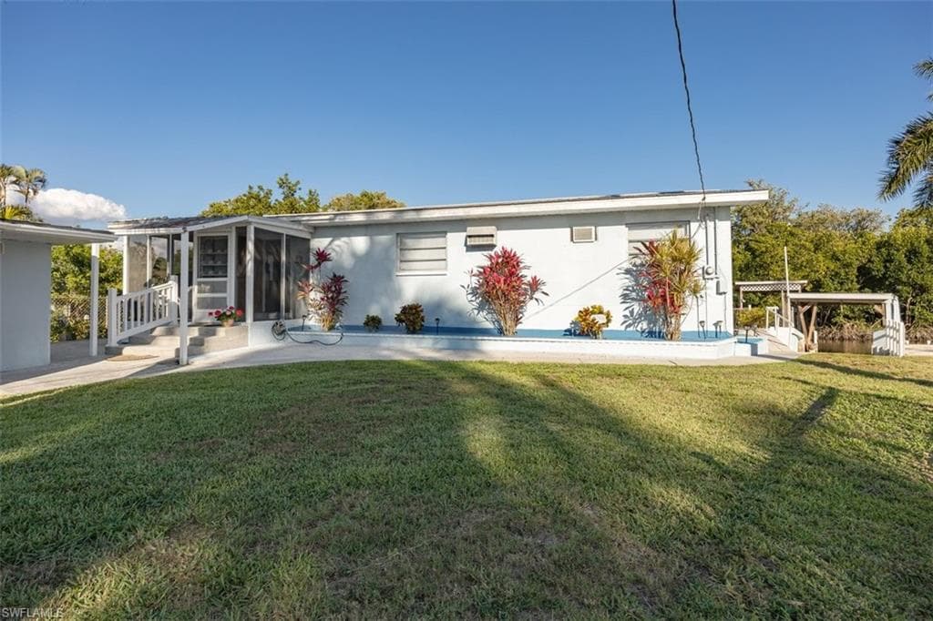 11 Spoonbill AVE EVERGLADES CITY, FL 34139
