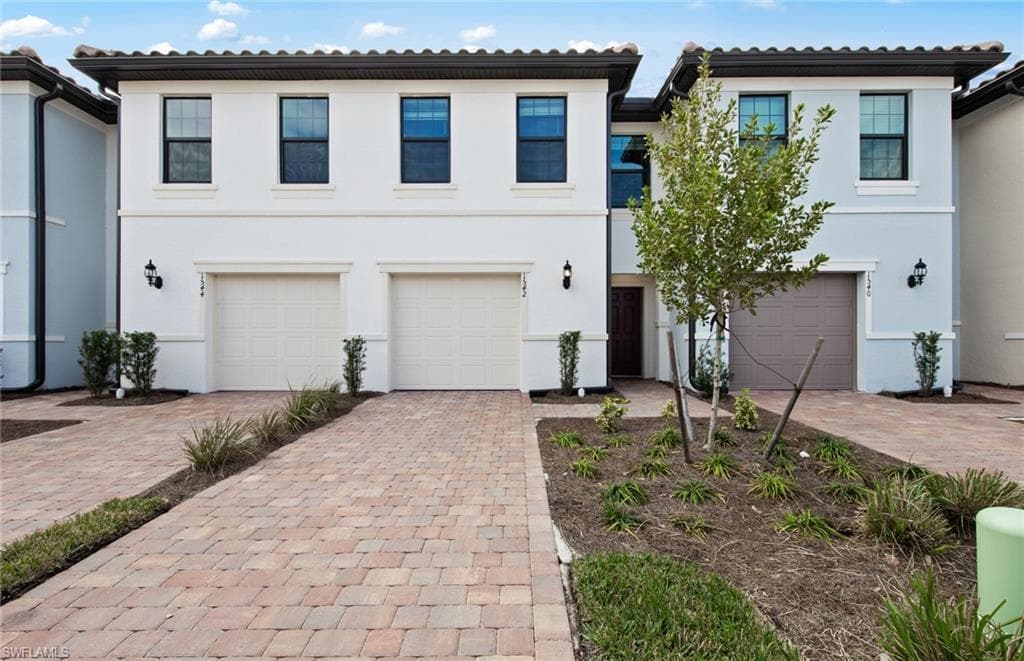 1542 Fells Cove LN CAPE CORAL, FL 33909