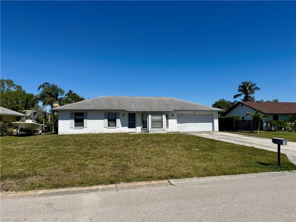 33 Willoughby DR NAPLES, FL 34110