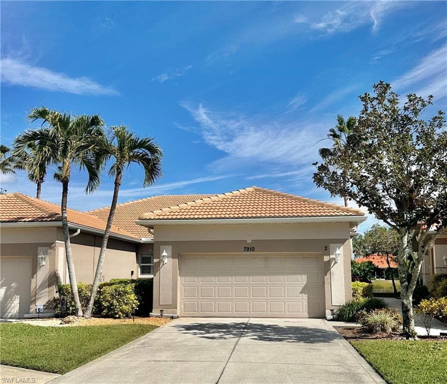 7910 Haven DR 2 NAPLES, FL 34104