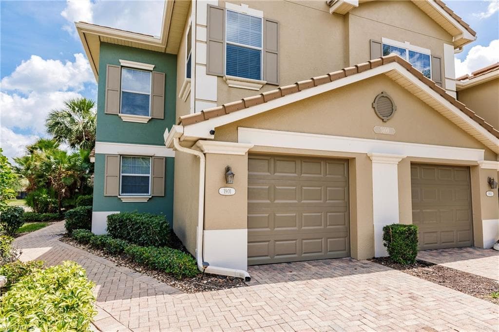 3100 Cottonwood BEND 1901 FORT MYERS, FL 33905