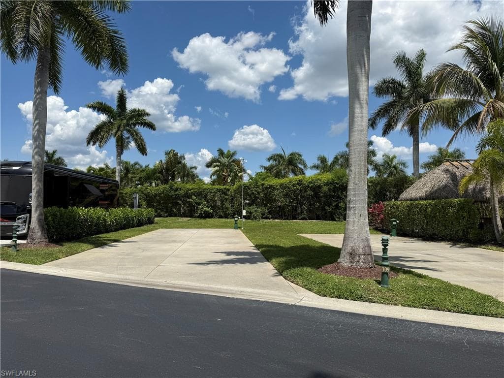 13594 Snapper LN NAPLES, FL 34114