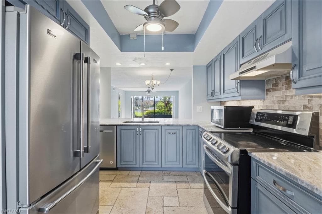 960 Palm View DR 111 NAPLES, FL 34110