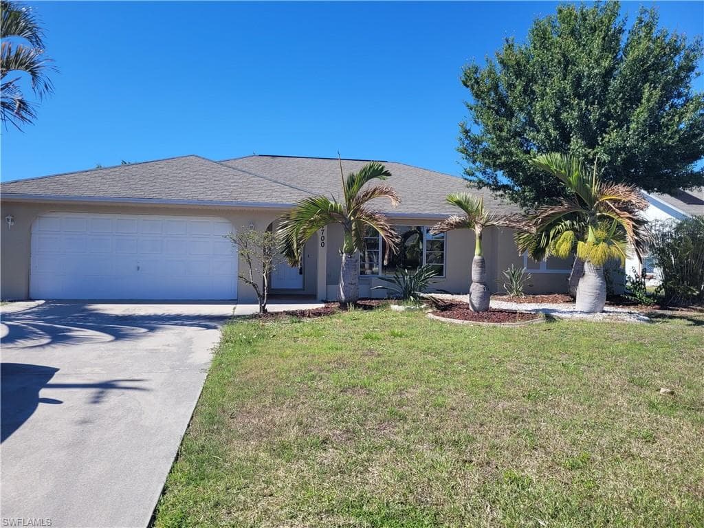 1700 Blue Lake CIR PUNTA GORDA, FL 33983