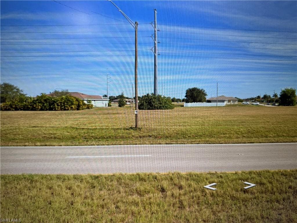 618 El Dorado BLVD N CAPE CORAL, FL 33993