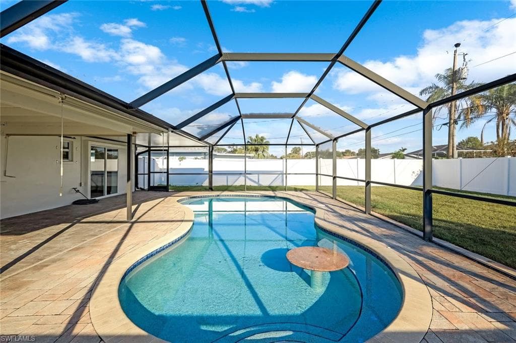 240 SE 43rd TER CAPE CORAL, FL 33904