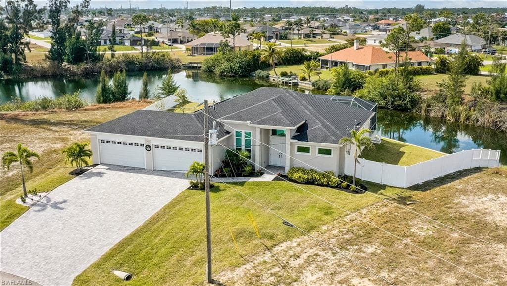 2702 NW 22nd AVE CAPE CORAL, FL 33993