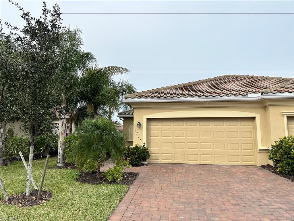 1795 Alameda DR NAPLES, FL 34120