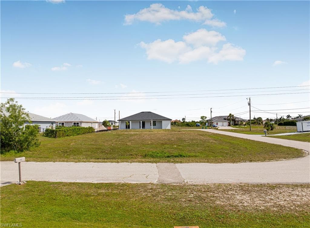1315 NW 14th PL CAPE CORAL, FL 33993