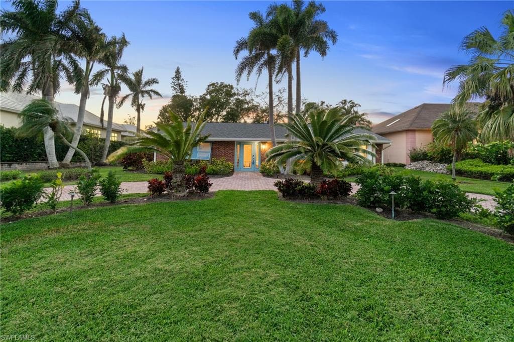 1650 3rd ST S NAPLES, FL 34102