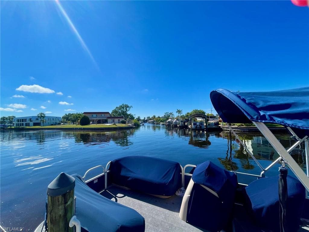 632 Victoria DR 108 CAPE CORAL, FL 33904