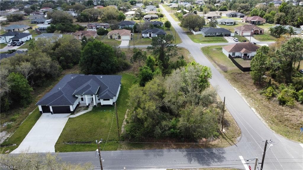 4121 9th ST SW LEHIGH ACRES, FL 33976
