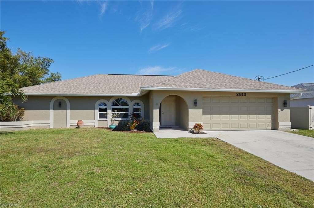 2813 SW 33rd TER CAPE CORAL, FL 33914