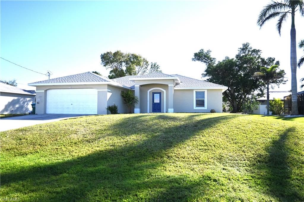 3825 SW 14th PL CAPE CORAL, FL 33914