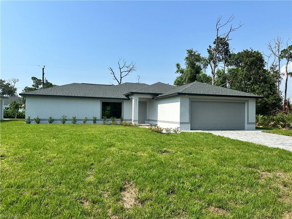 475 Windermere DR LEHIGH ACRES, FL 33972