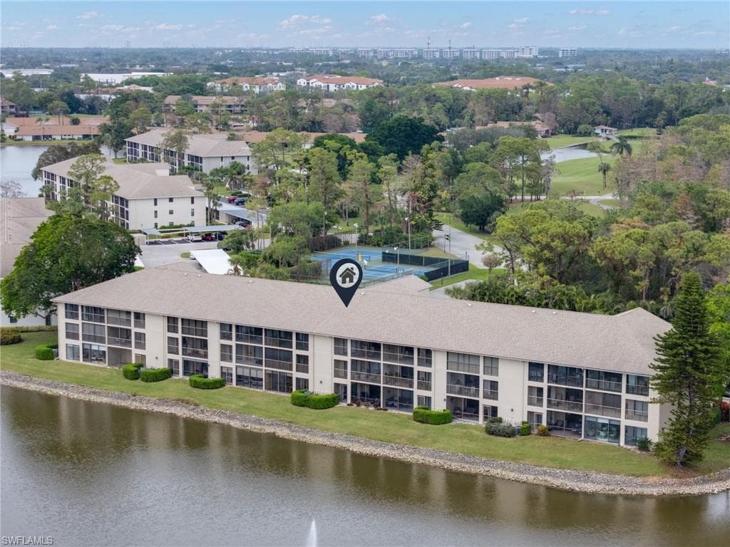 400 Fox Haven DR 4206 NAPLES, FL 34104