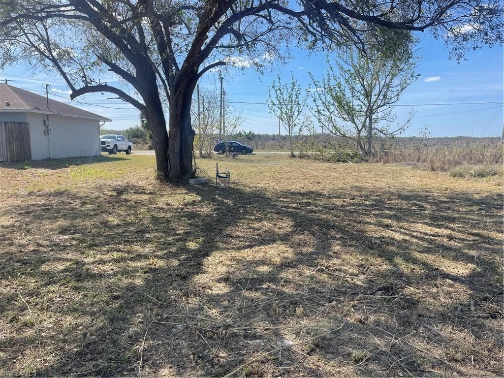 16971 1st ST ALVA, FL 33920