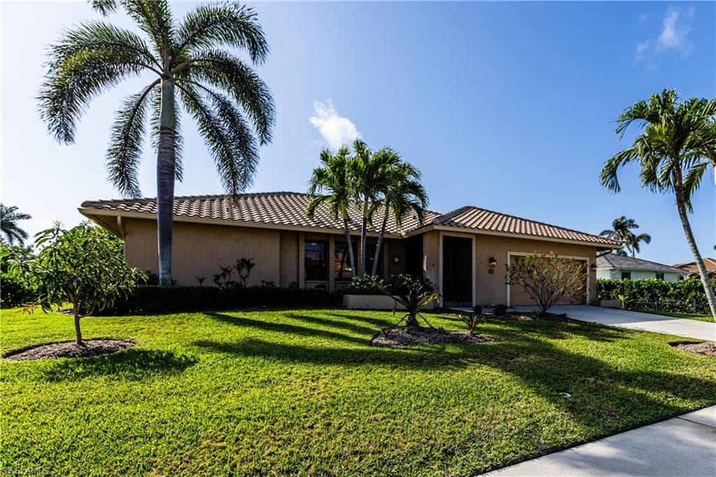 1253 Mariana CT MARCO ISLAND, FL 34145
