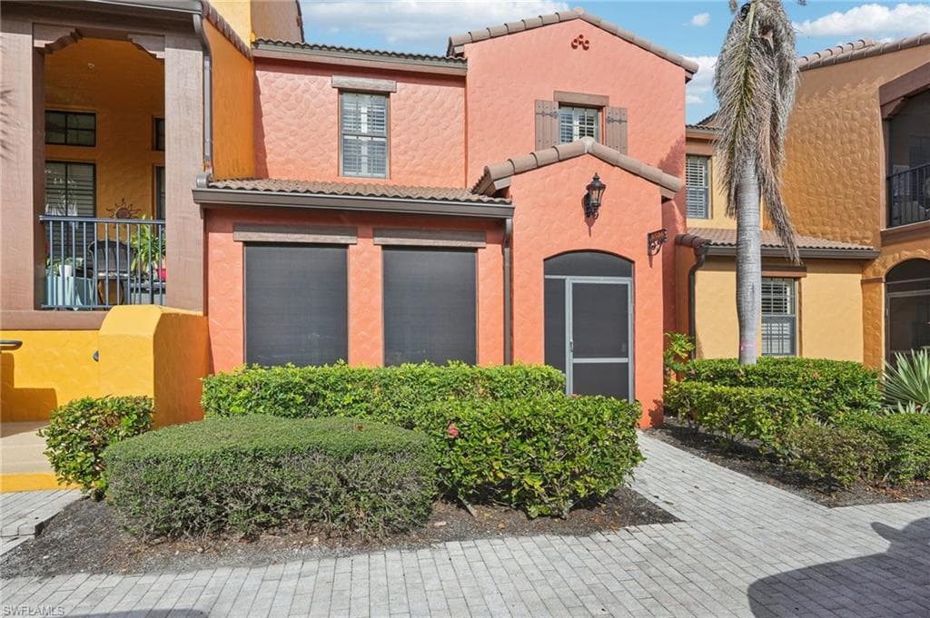 9081 Albion LN S 6506 NAPLES, FL 34113
