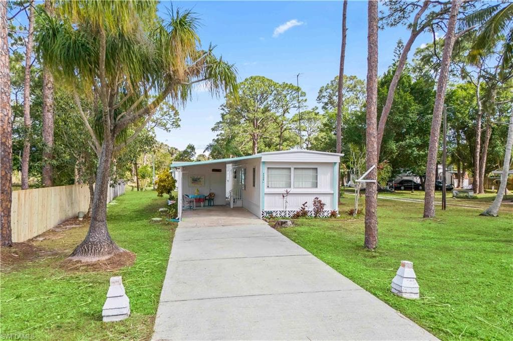7715 Ebson DR NORTH FORT MYERS, FL 33917