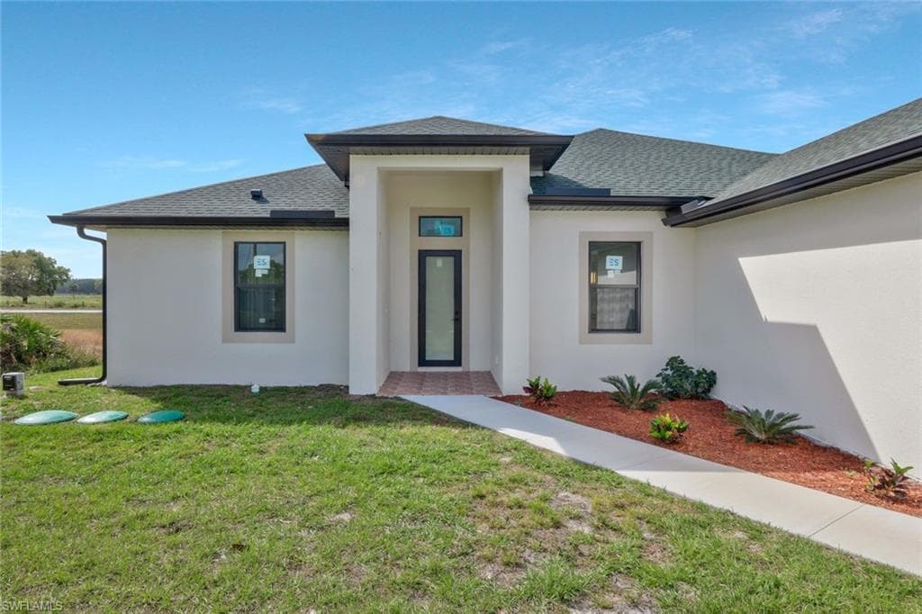 5027 Hummingbird DR LABELLE, FL 33935
