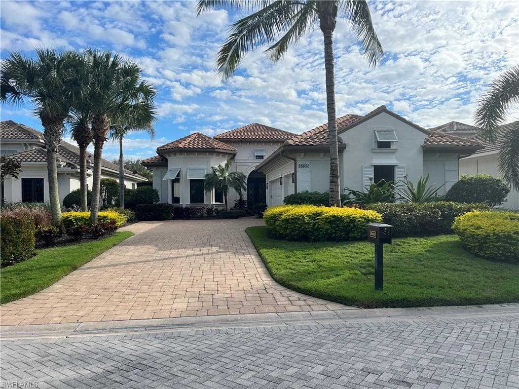 28852 Blaisdell DR NAPLES, FL 34119
