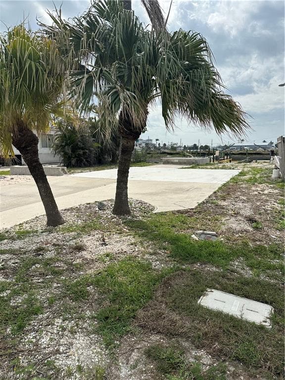 829 Oak ST FORT MYERS BEACH, FL 33931