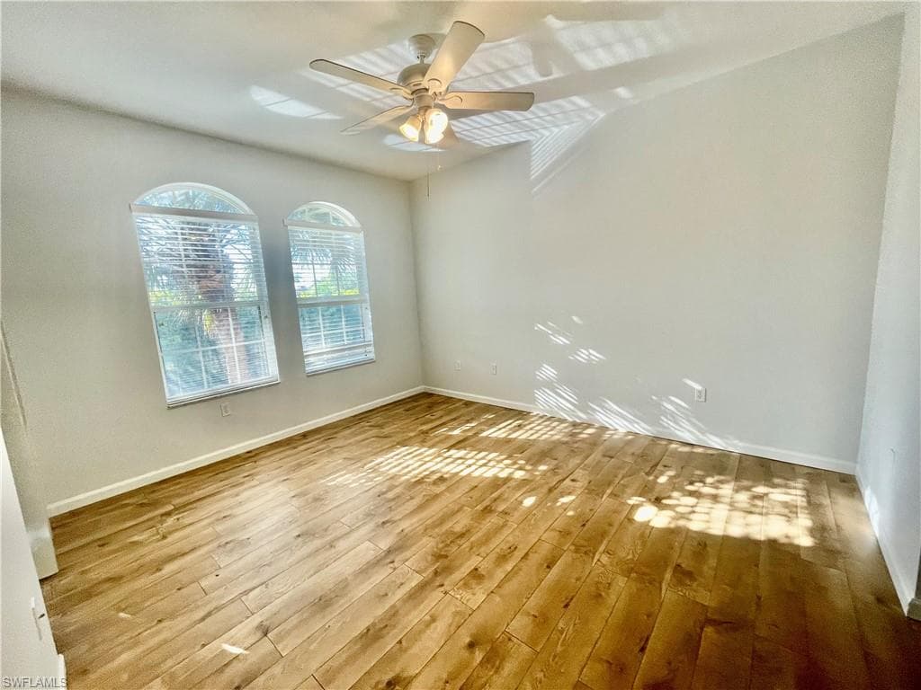 10033 Heather LN 5 NAPLES, FL 34119