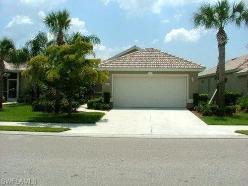 8433 Langshire WAY FORT MYERS, FL 33912