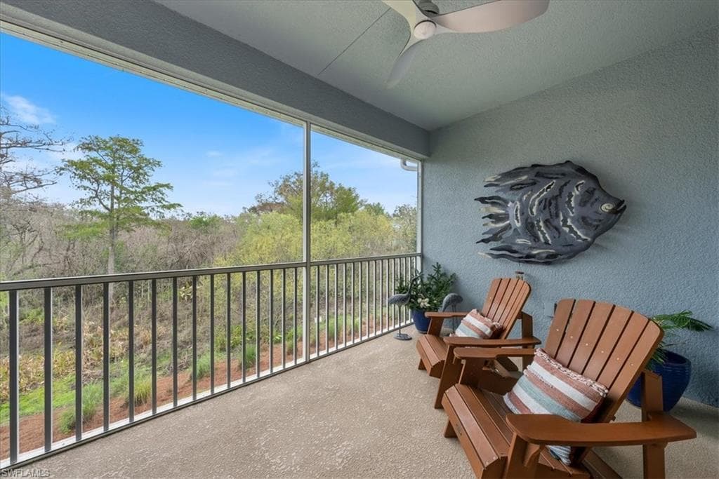 2554 Seychelles DR 906 NAPLES, FL 34112