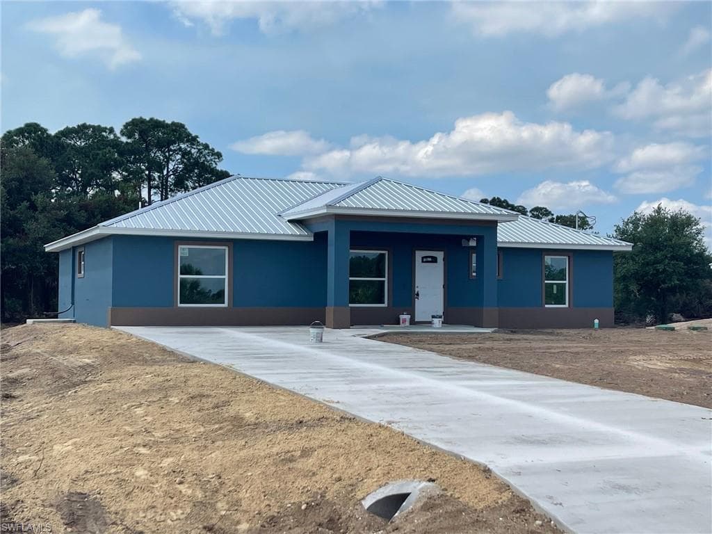 101 Concord LOOP LABELLE, FL 33935