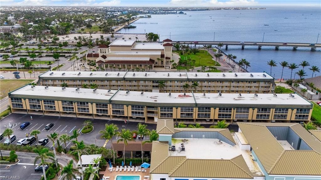 150 Harborside AVE 304 PUNTA GORDA, FL 33950