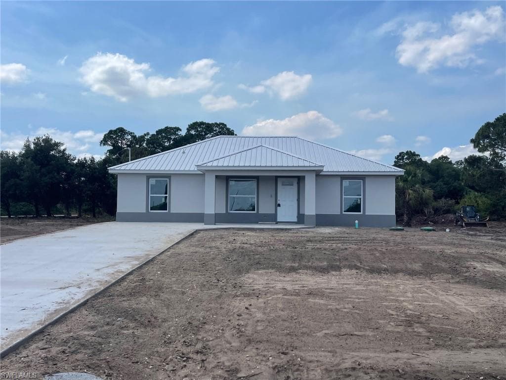 103 Concord LOOP LABELLE, FL 33935