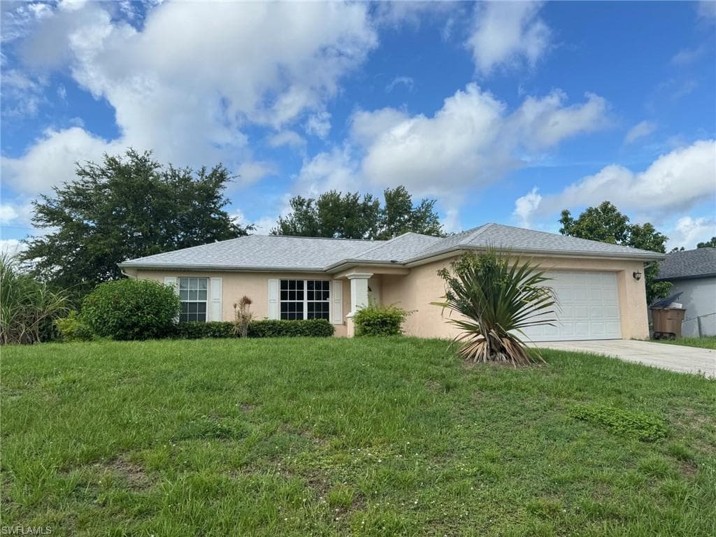 5211 3rd ST W LEHIGH ACRES, FL 33971