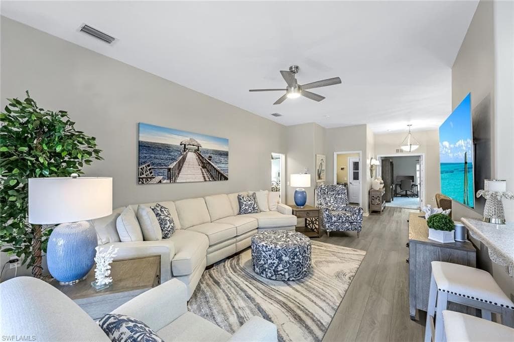10061 Oakhurst WAY FORT MYERS, FL 33913