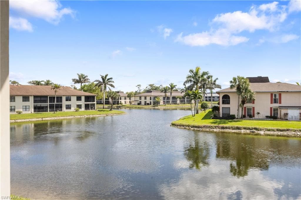 354 Charlemagne BLVD E202 NAPLES, FL 34112