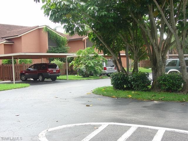 110 Cypress WAY E F5 NAPLES, FL 34110