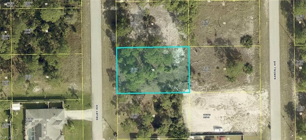727 Drury AVE LEHIGH ACRES, FL 33974