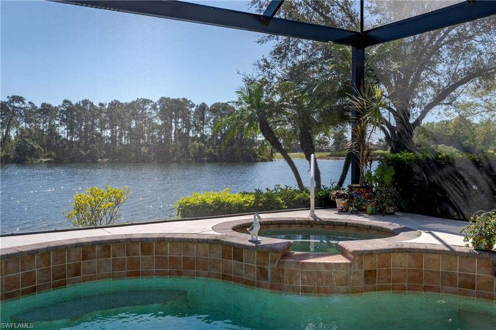 6136 Dogleg DR NAPLES, FL 34113