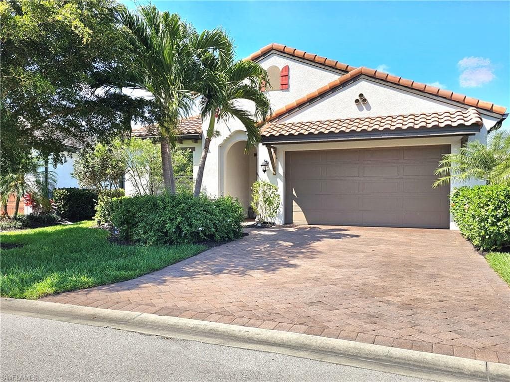 11550 Onyx CIR FORT MYERS, FL 33913