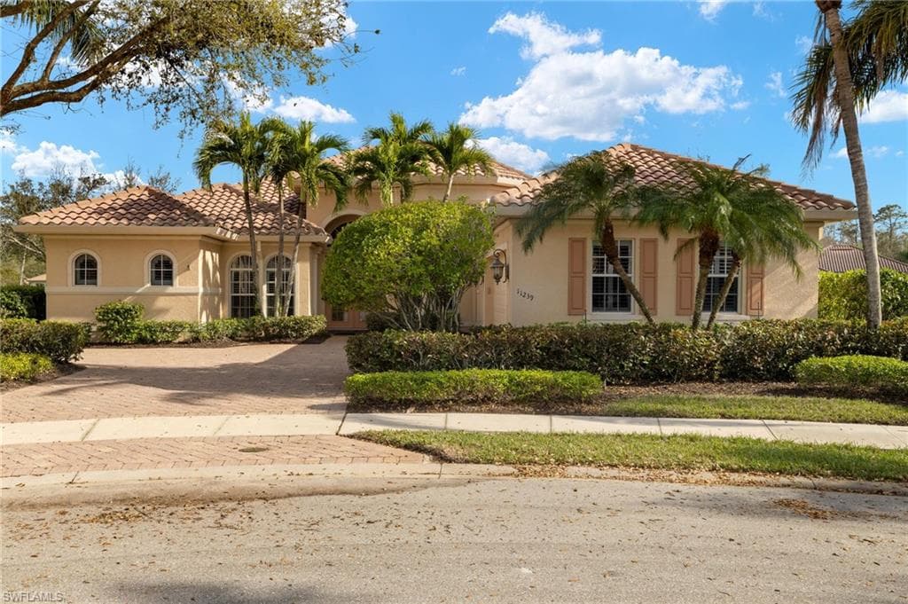 11239 Paddington TER FORT MYERS, FL 33913