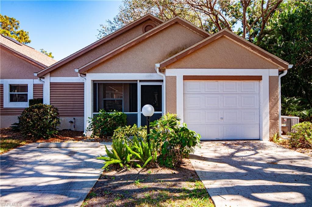 22181 Tallwood CT 906 ESTERO, FL 33928