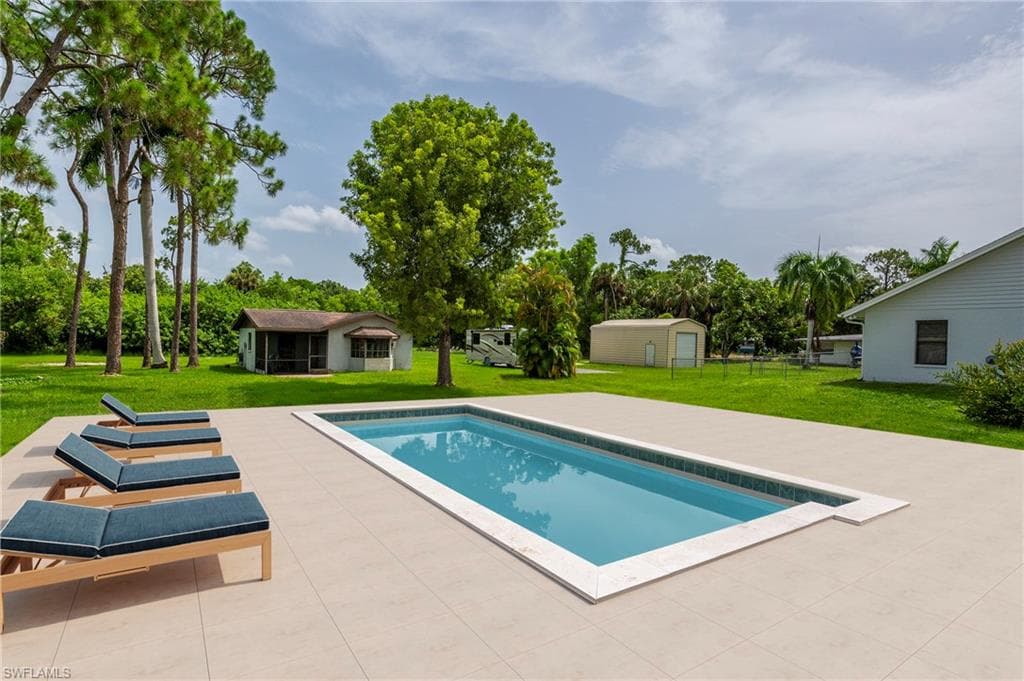 5339 Myrtle LN NAPLES, FL 34113