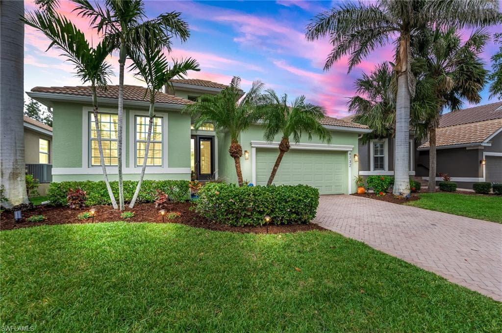 8732 Banyan Bay BLVD FORT MYERS, FL 33908