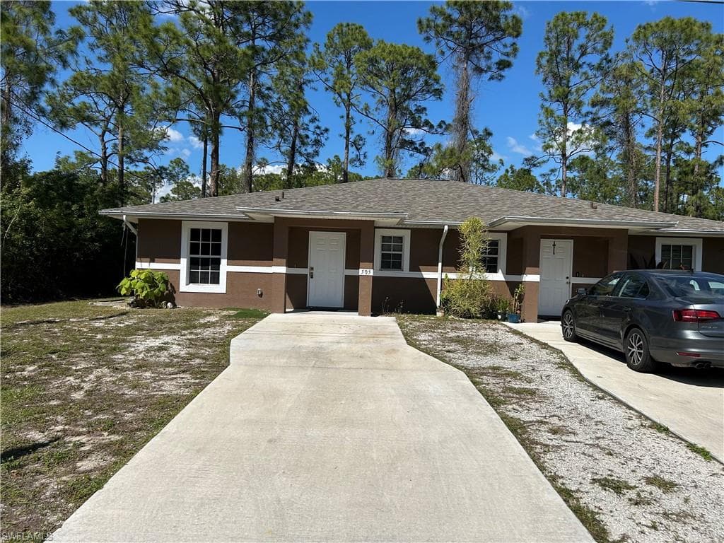 505 E 12th ST LEHIGH ACRES, FL 33972