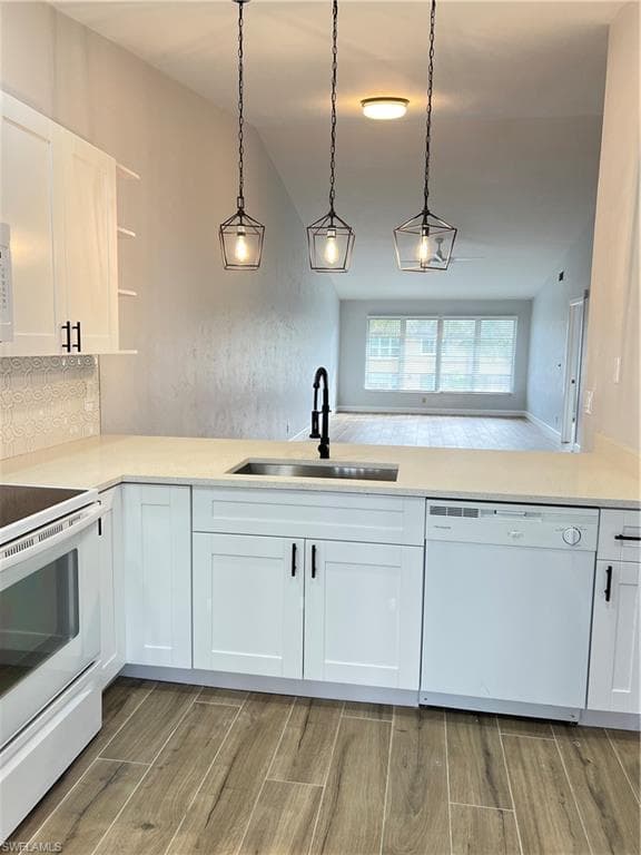 4100 Looking Glass LN 3008 NAPLES, FL 34112
