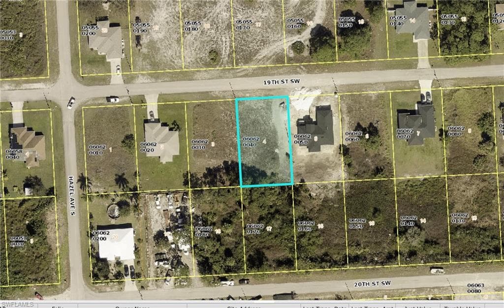 2813 19th ST SW LEHIGH ACRES, FL 33976