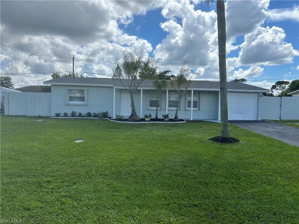 18194 Iris RD FORT MYERS, FL 33967