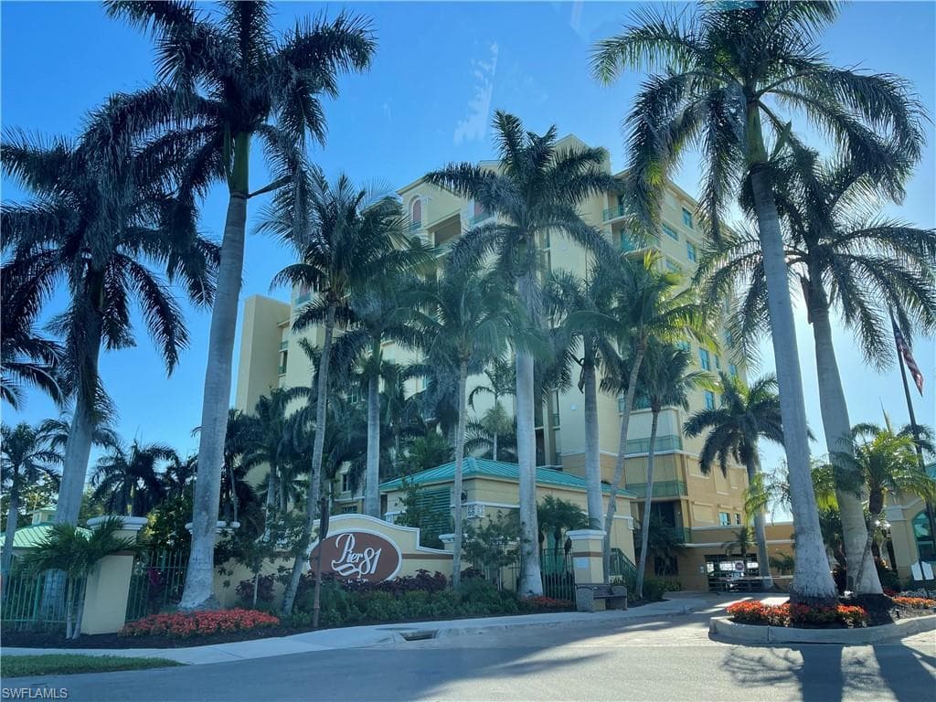 1079 Bald Eagle DR N302 MARCO ISLAND, FL 34145